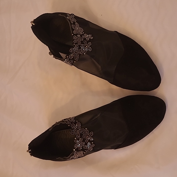 Formal Ladies black flat shoes - Picture 2 of 13